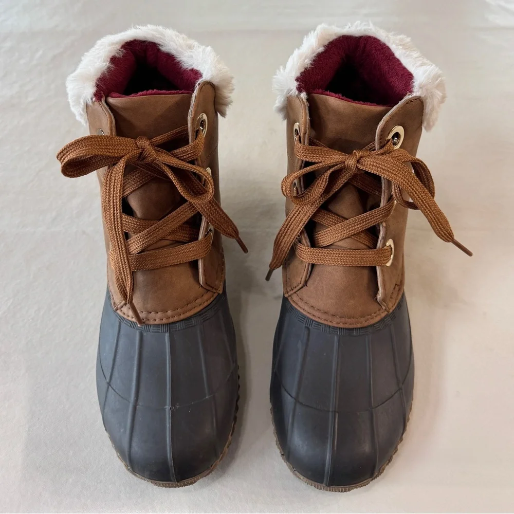 NWOB Tommy Hilfiger Ravino Brown Duck Ankle Boots Rain Booties (8M)